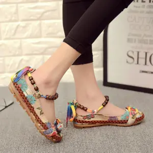 BeadStrap | Plus-Size Retro Embroidered Flat Loafers